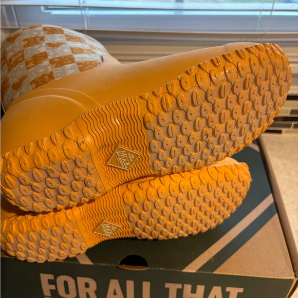 Muck Boots NWT - Picture 5 of 6